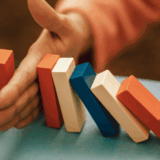 股関節痛と鎮痛薬｜NSAIDsの副作用と限界を科学的に解説