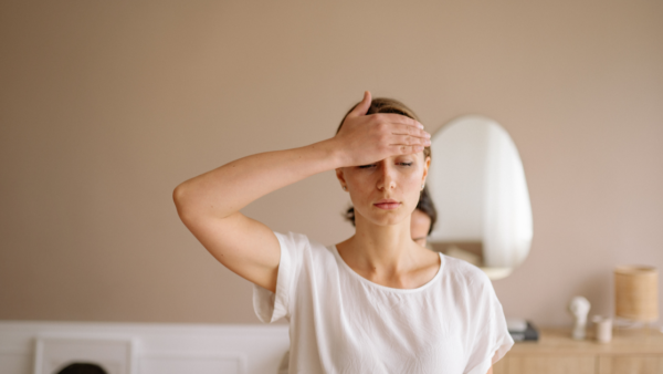 低気圧で頭痛が起こるのはなぜ？気圧変化と身体の循環を考える